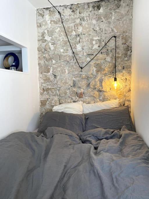 Appartement Studio Avec Terrasse ! *
